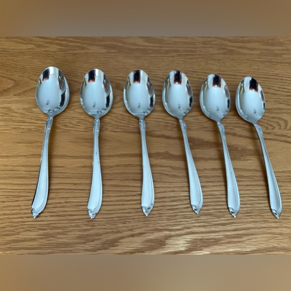 Oneida Shasta Oneidacraft Deluxe Stainless 6 Soup Spoons
